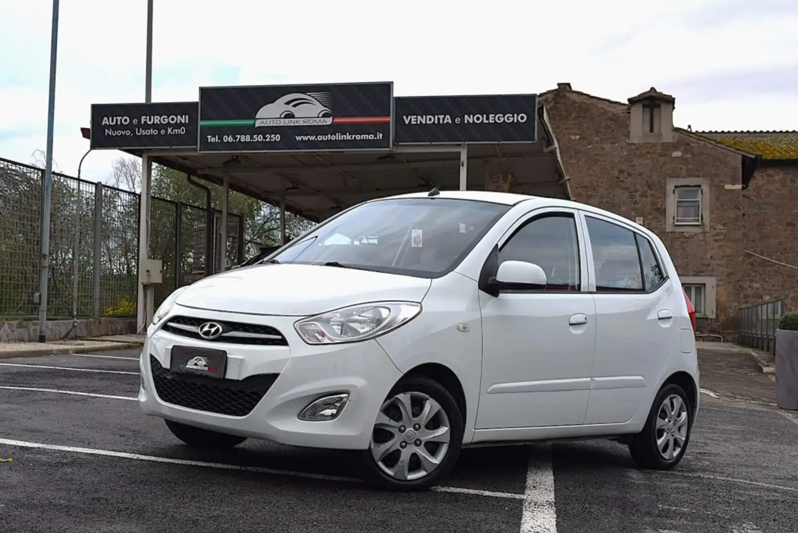 Hyundai i10 1.1 12V GPL 69CV Blanc - 2