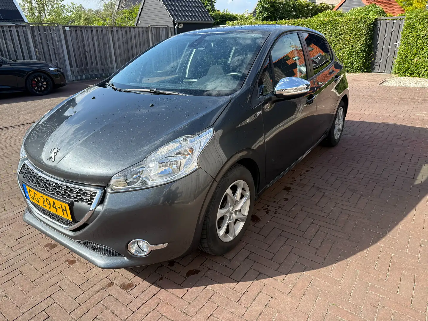 Peugeot 208 208 1.2 PT Style Pack Grijs - 1