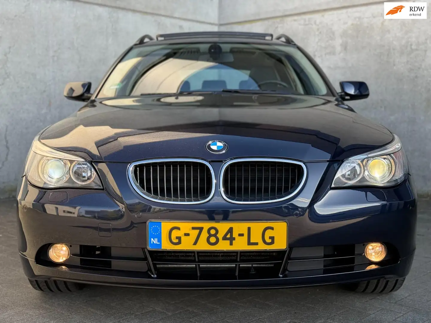 BMW 525 5-serie Touring 525i Executive, PANO, LEER, XENON, Blauw - 1