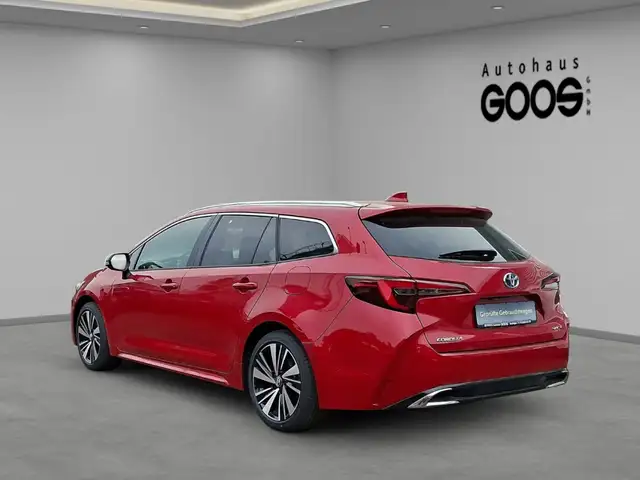 Toyota Corolla view 3