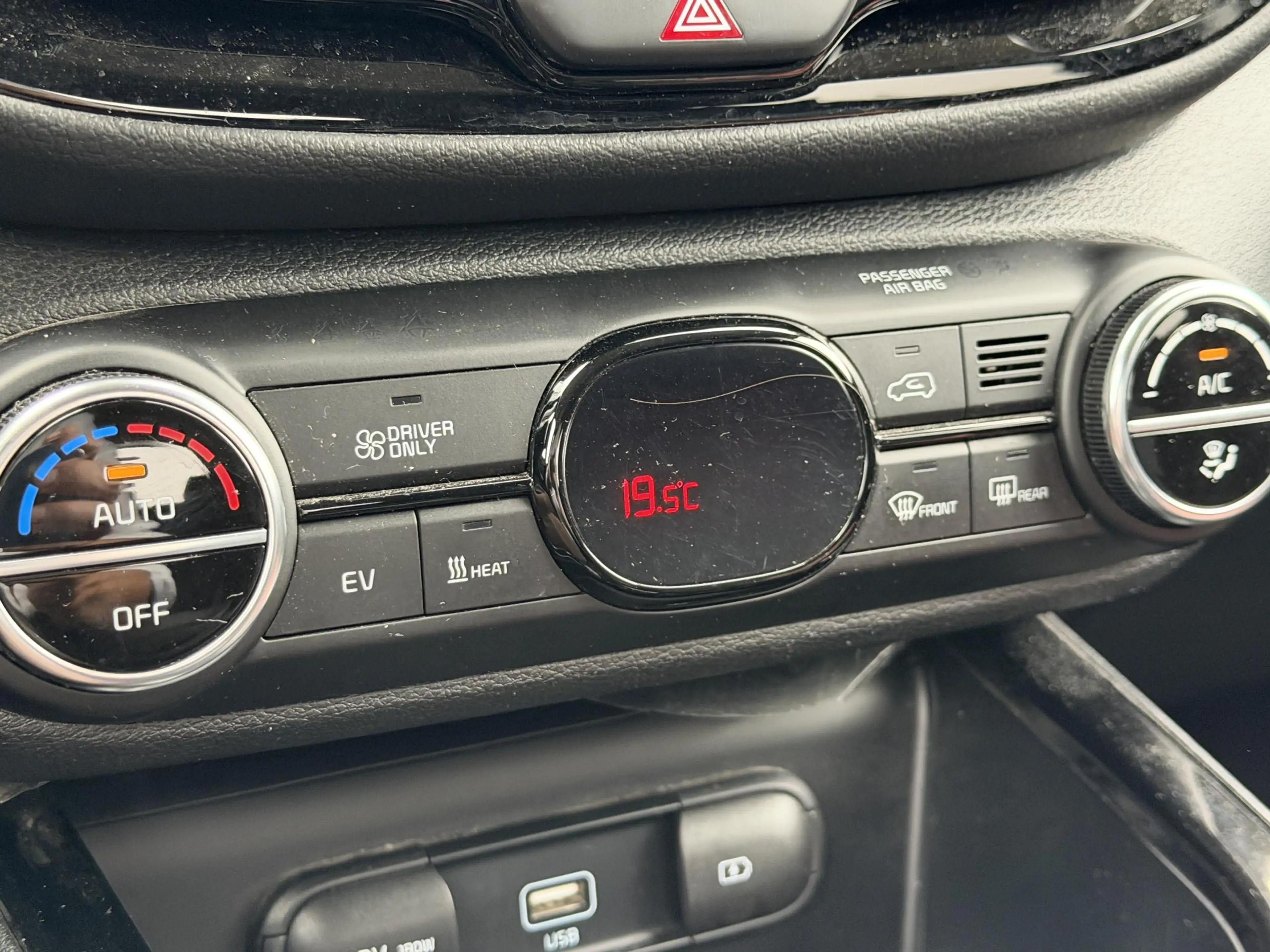 Kia Soul e-Soul DynamicLine 64 kWh | Navigatie | Apple Carp — photo 14