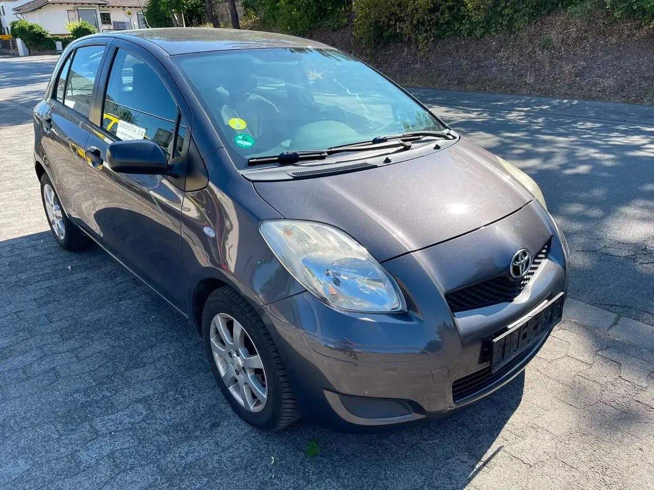 Toyota Yaris Cool+ 5-türig Klima — photo 1 of 9