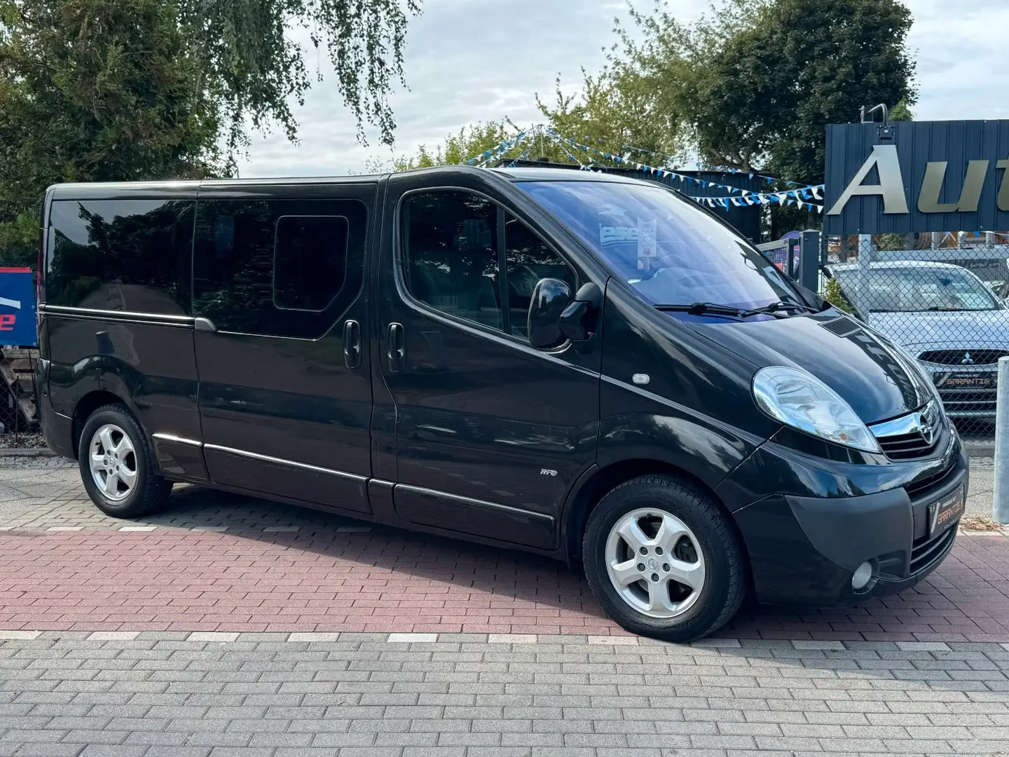Opel Vivaro Life Westfalia*Cosmo L2H1*Navi*Tisch+Bett Чорний - 1
