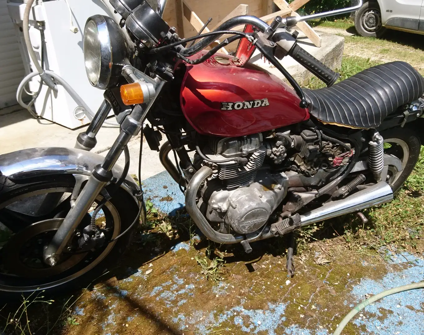 Honda CM 400 Rosso - 1