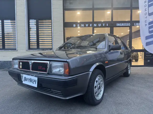 Lancia Delta Delta 1.6 Turbo HF RST