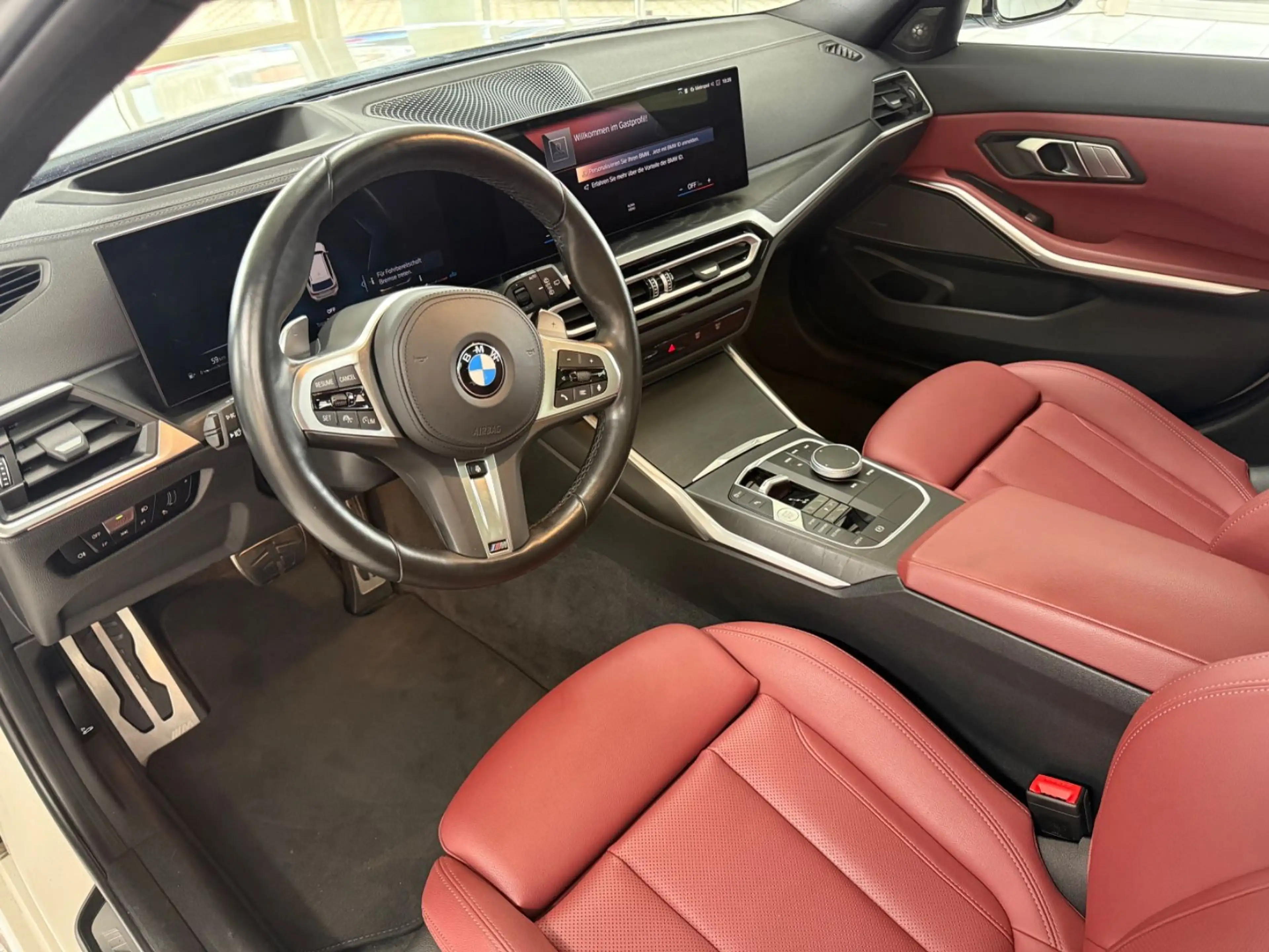 BMW 330 d xDrive M Sportpaket LED/HUD/CAM/PANO/STANDH — photo 10