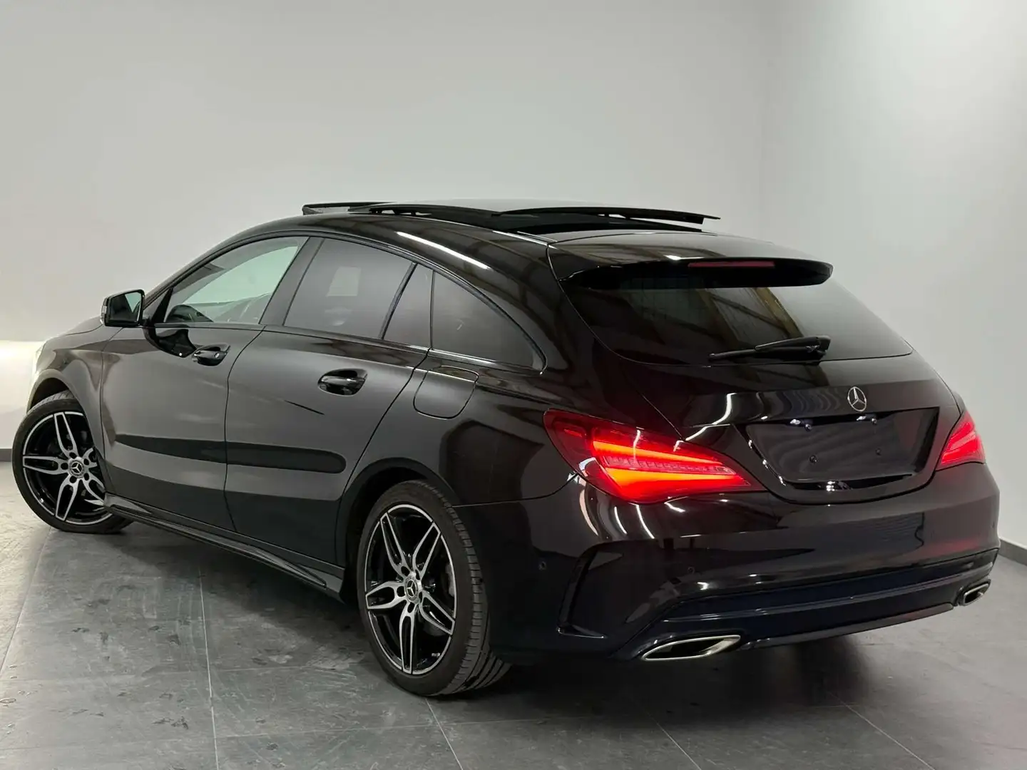 Mercedes-Benz CLA 200 d AMG EU6 -Boite Auto - Navi - Camera - Toit Ouvra Noir - 2