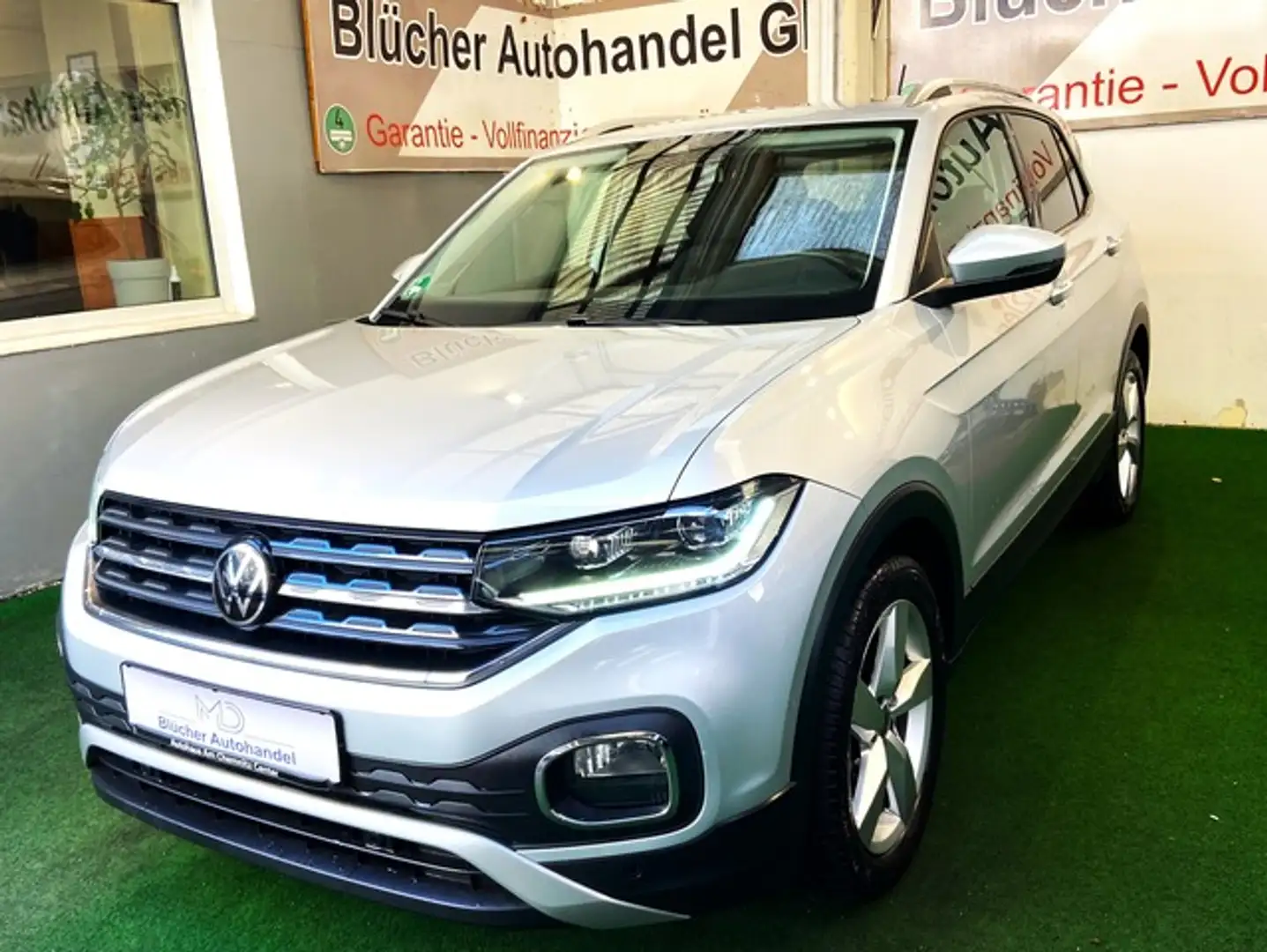 Volkswagen T-Cross Style Sonderedition Automatik NUR 17500K Anhänger Silber - 1