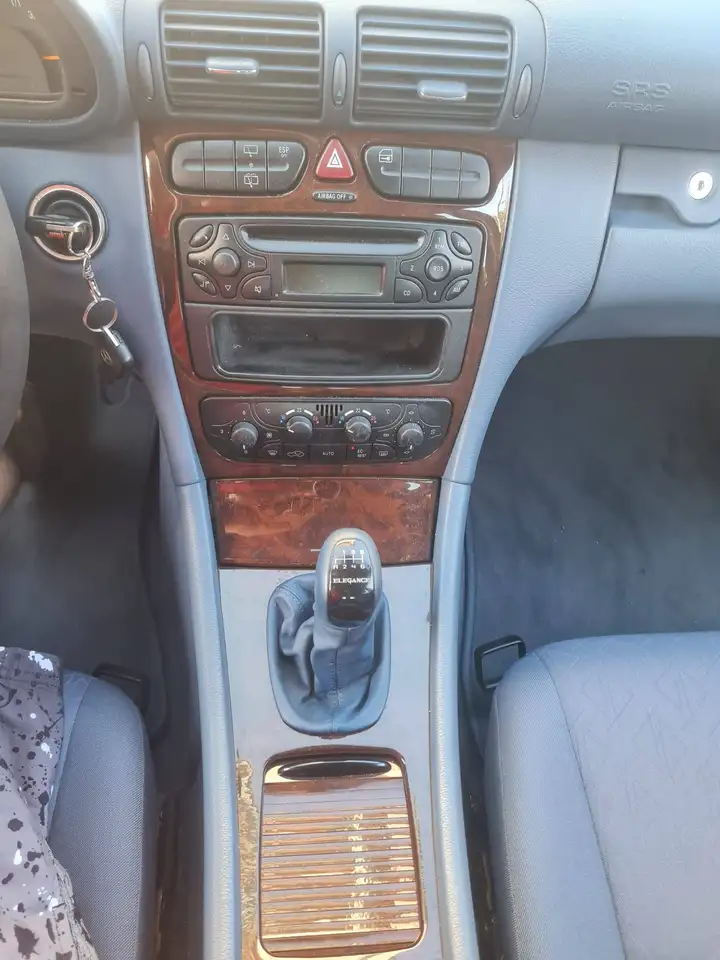 Mercedes-Benz C 180 T Avantgarde, foto 4