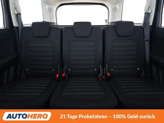 Ford Galaxy view 15