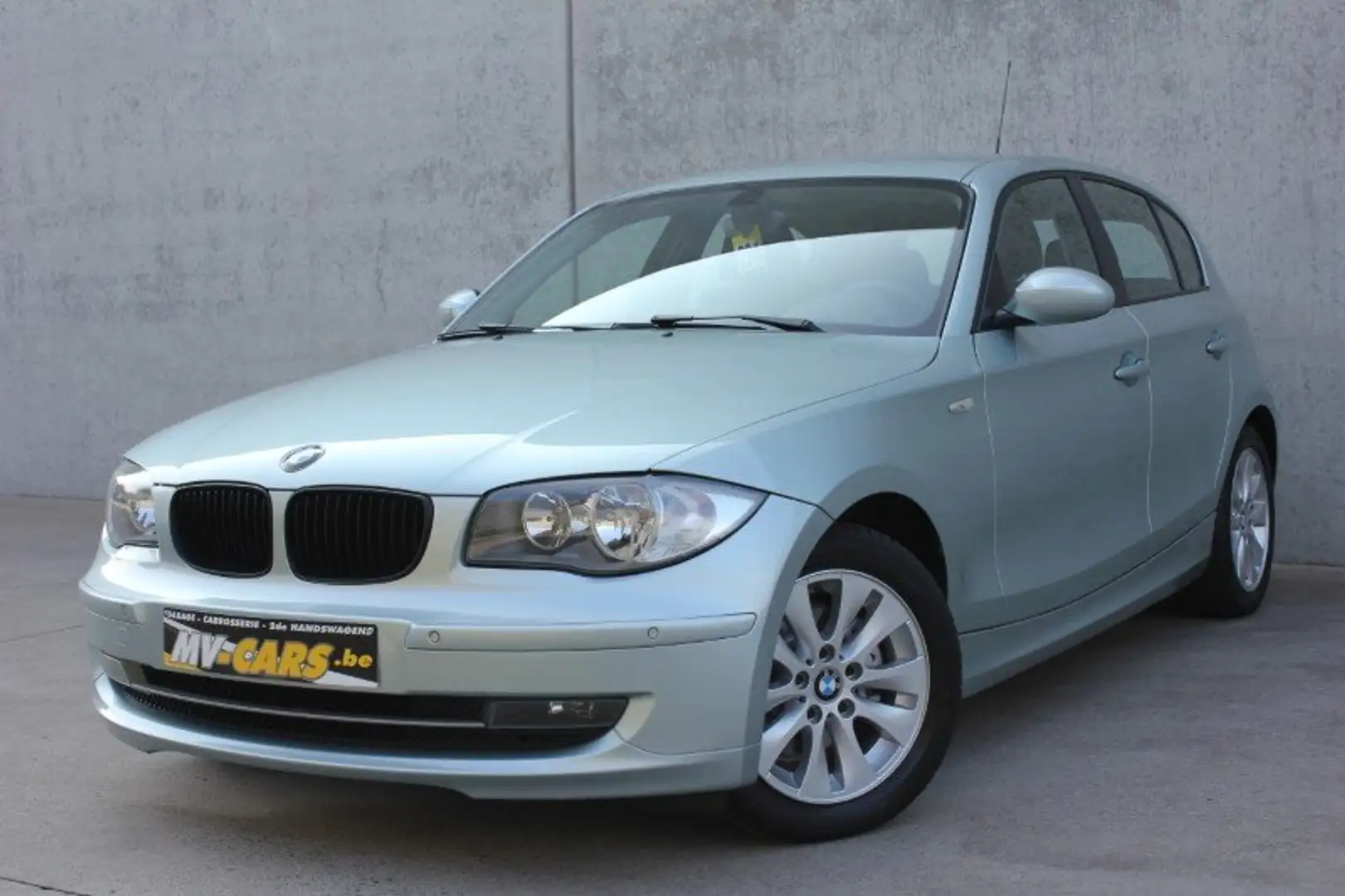 BMW 118 BMW 118i/5-deur/Pdc Silber - 2
