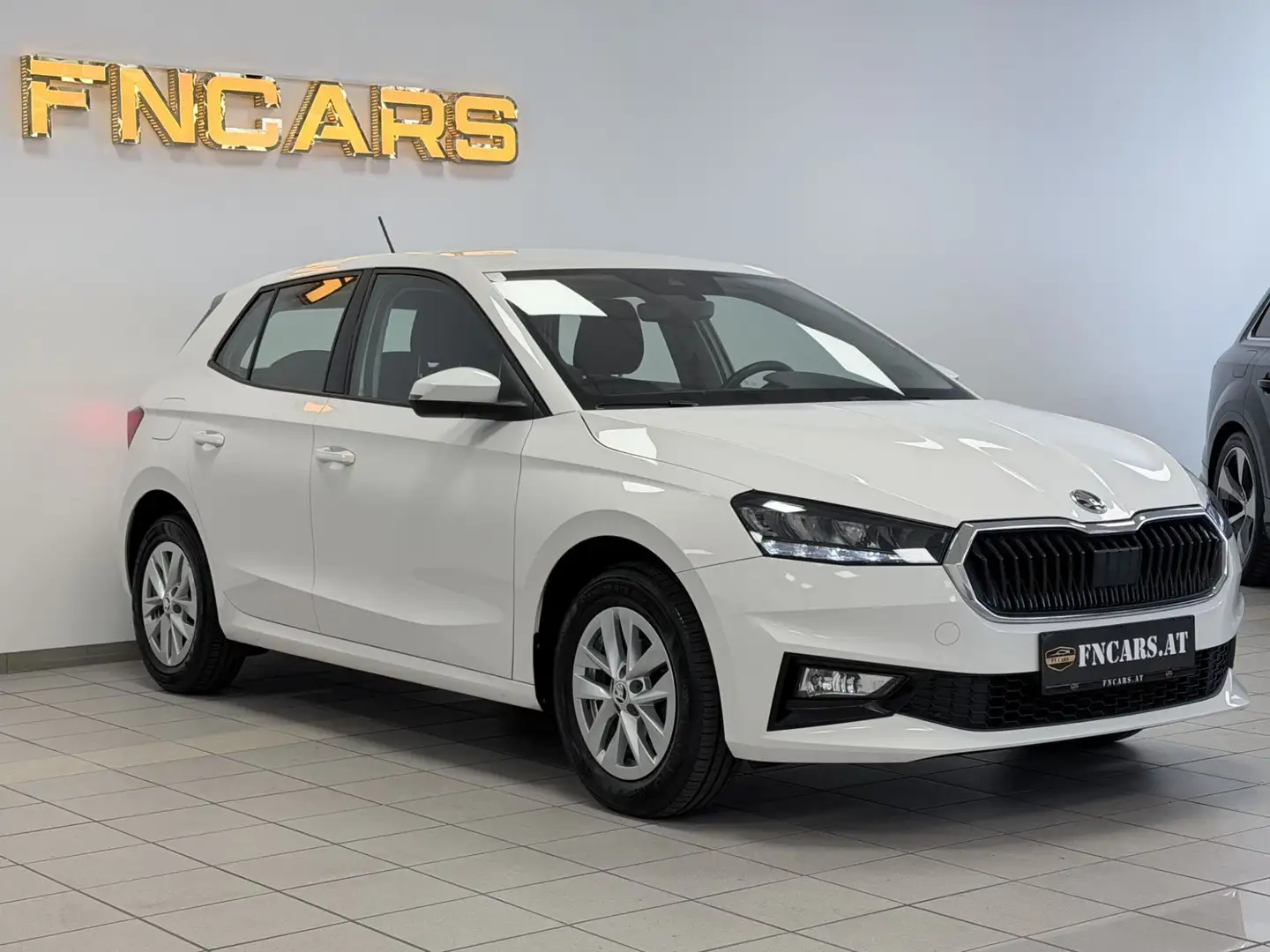 Skoda Fabia Ambition 1,0 // LED // CarPlay // PDC // Weiß - 1