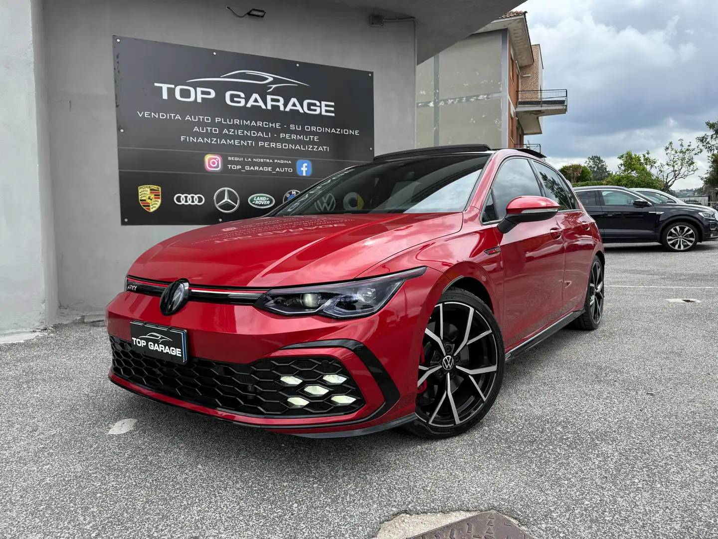 Volkswagen Golf GTI Golf 2.0 tsi GTI 245cv dsg Rouge - 1