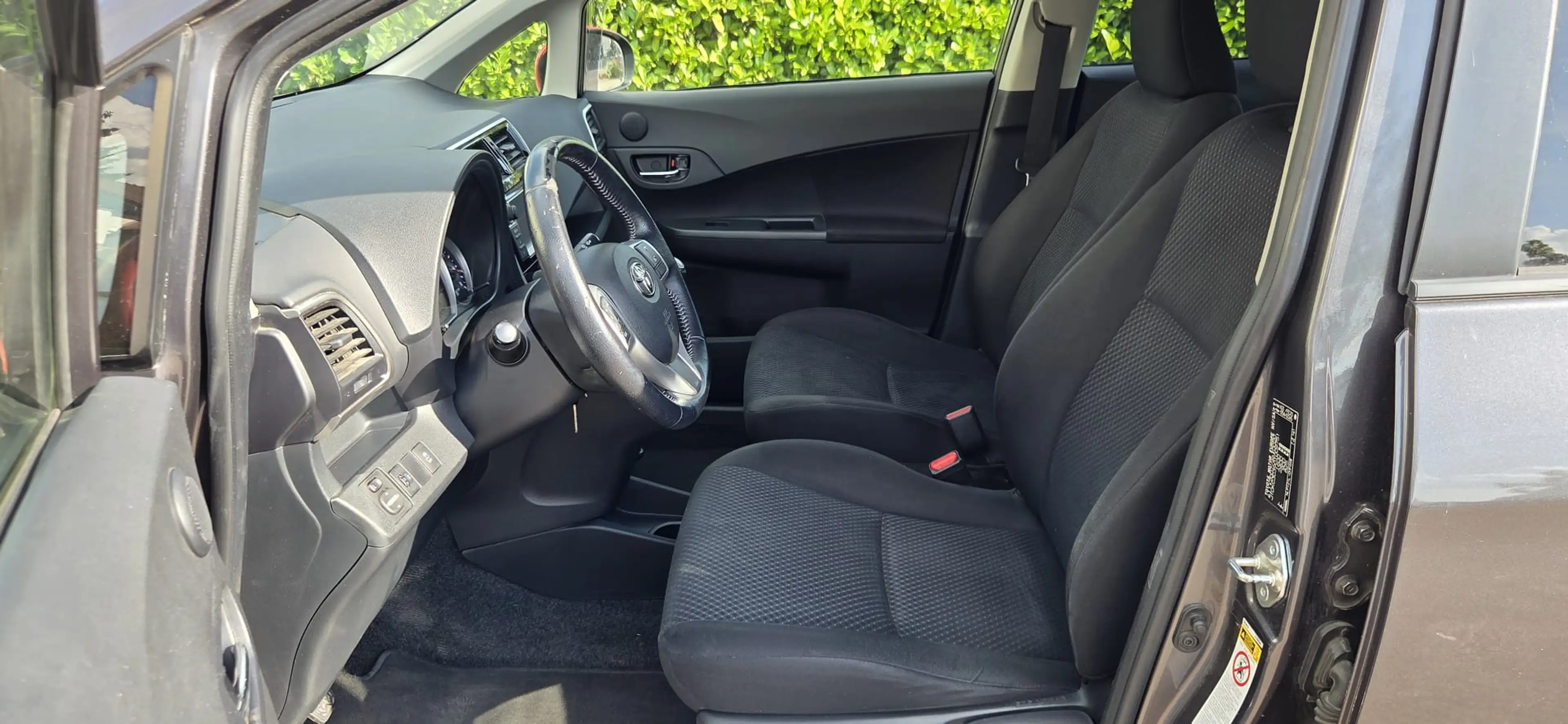 Toyota Verso-S Comfort — photo 3