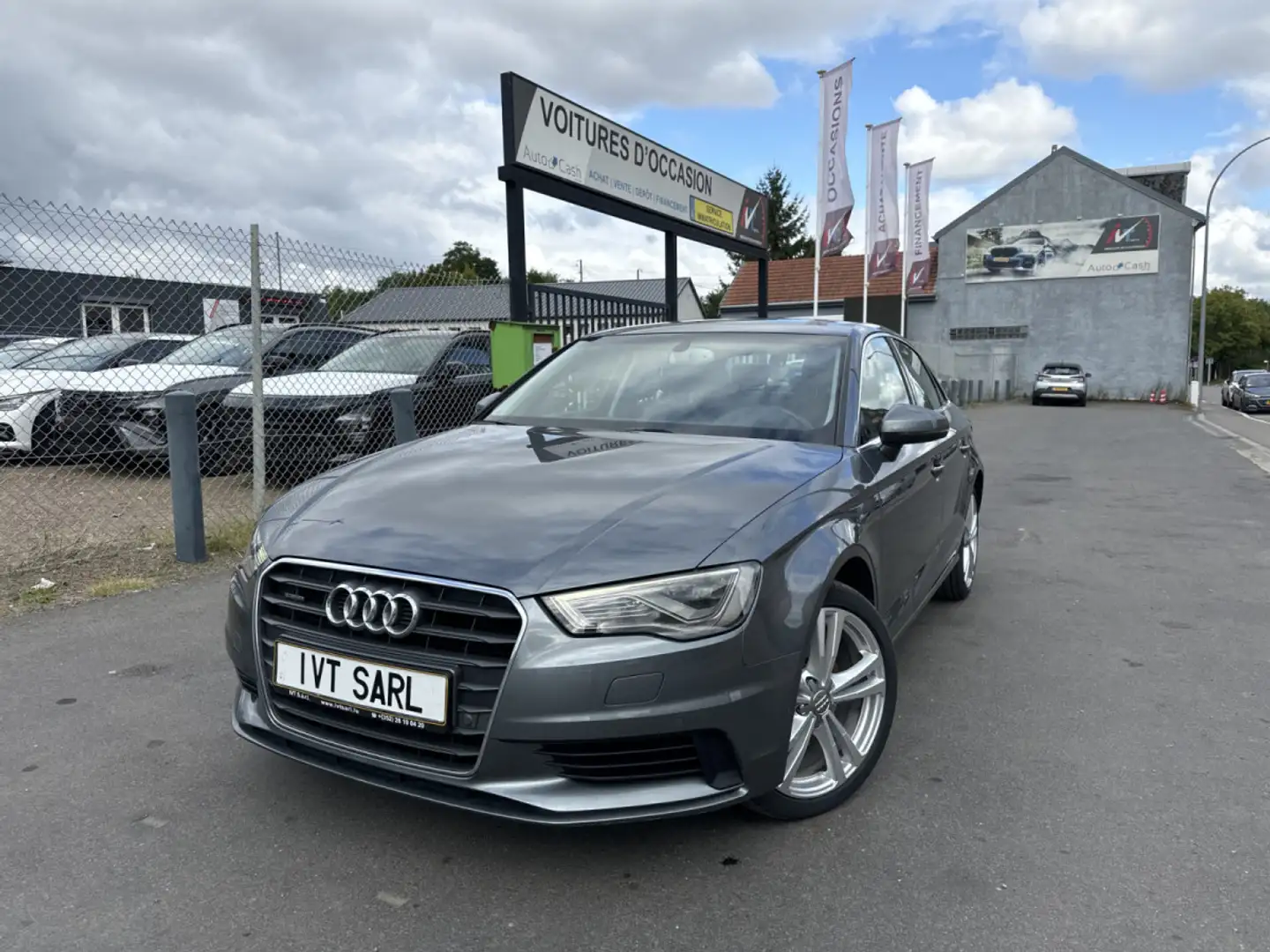 Audi A3 1.8 TFSI S-TRONIC 180CV QUATTRO Gris - 1