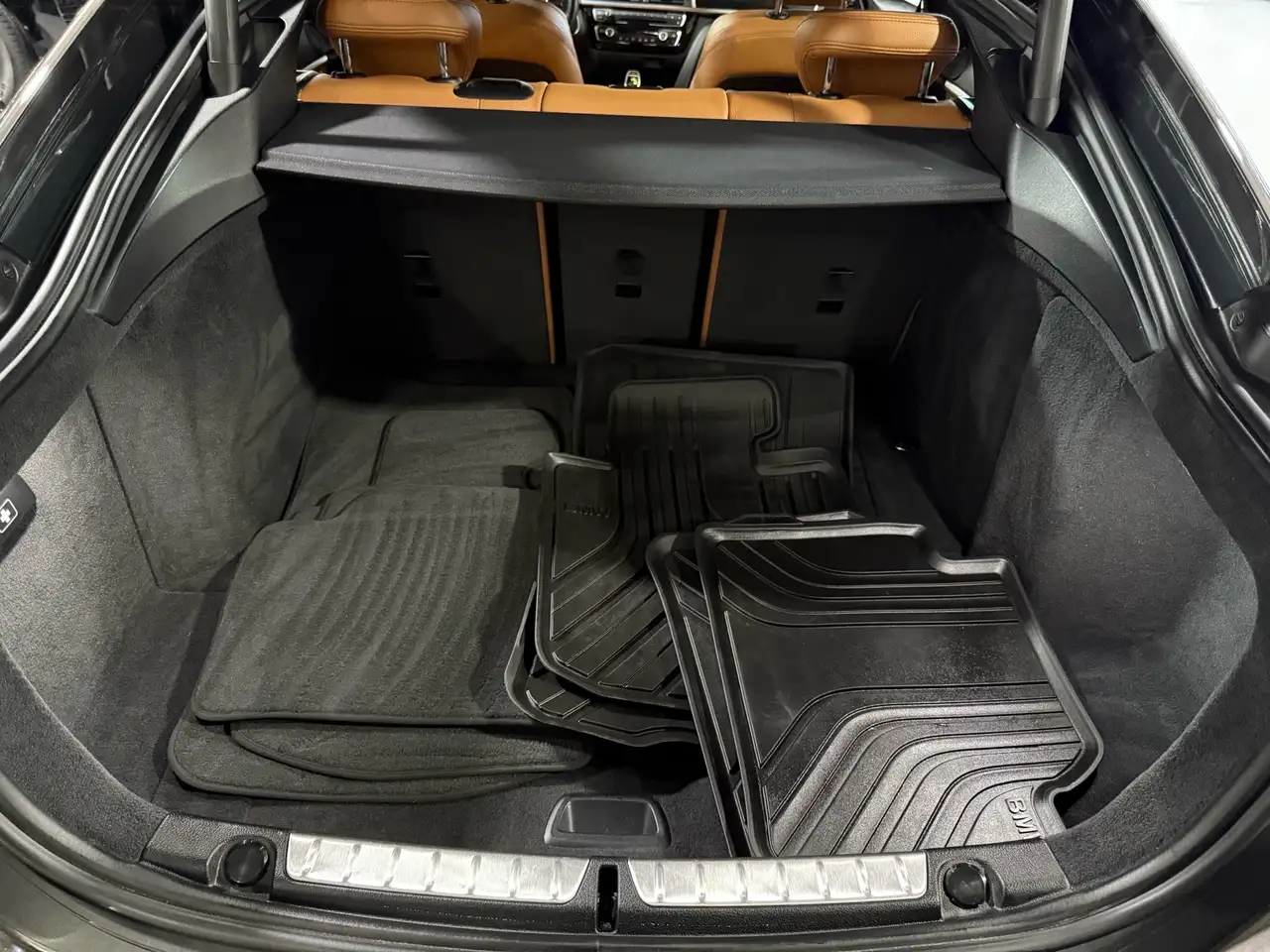 BMW 4 Series снимка BMW 4 Series