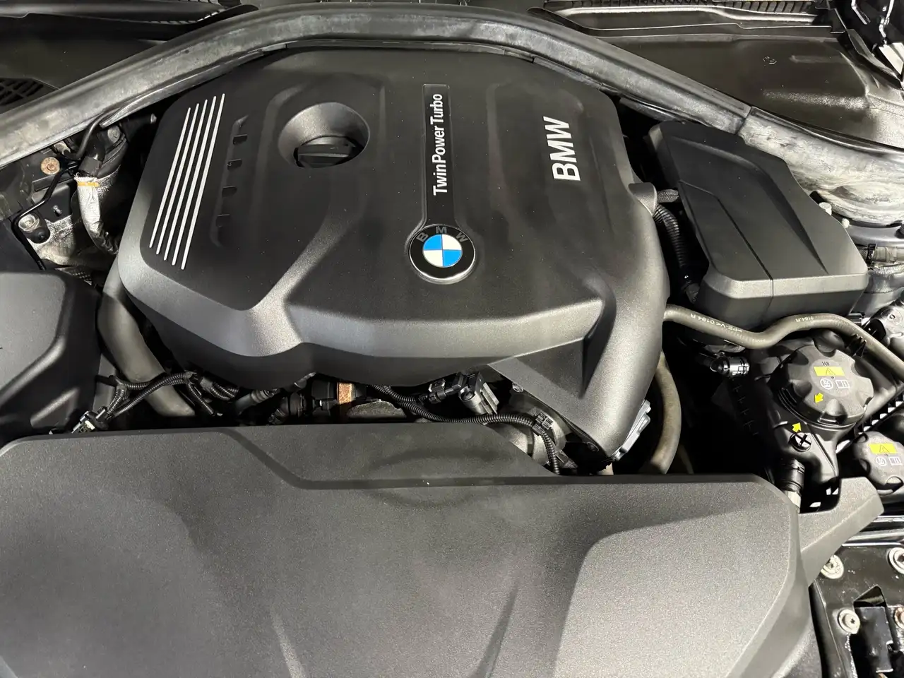 BMW 4 Series снимка BMW 4 Series