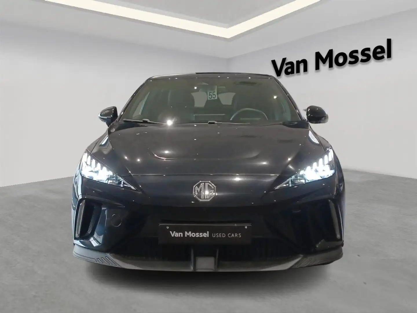 MG MG4 64 kWh Luxury Zwart - 2