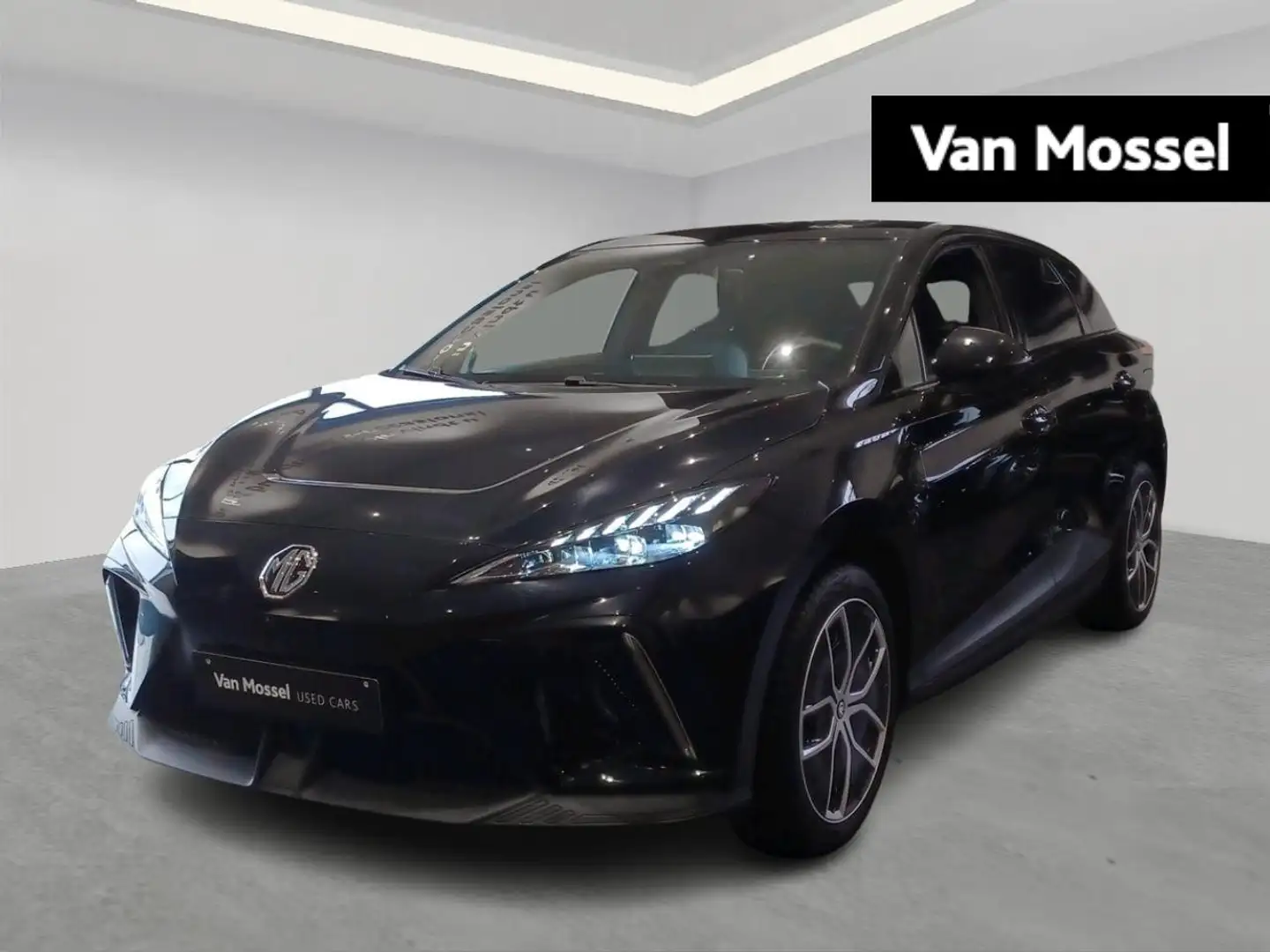 MG MG4 64 kWh Luxury Noir - 1