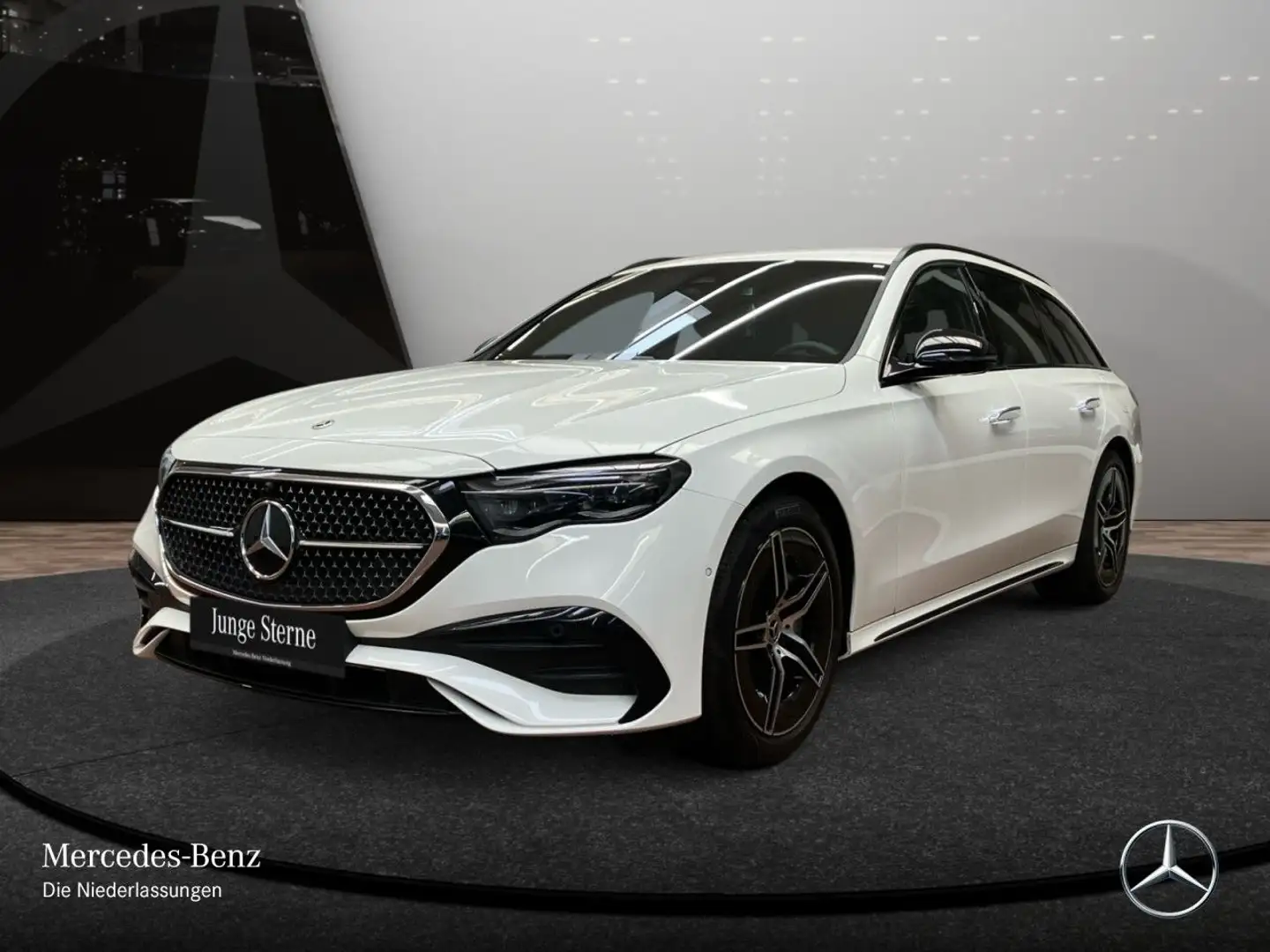 Mercedes-Benz E 300 de T Hybrid AMG 360° Burmester Distr. AHK 9G Weiß - 2