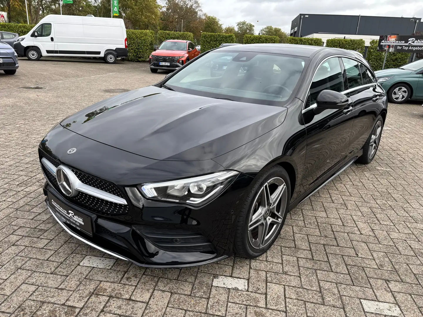Mercedes-Benz CLA 200 CLA 200 Shooting Brake Noir - 1