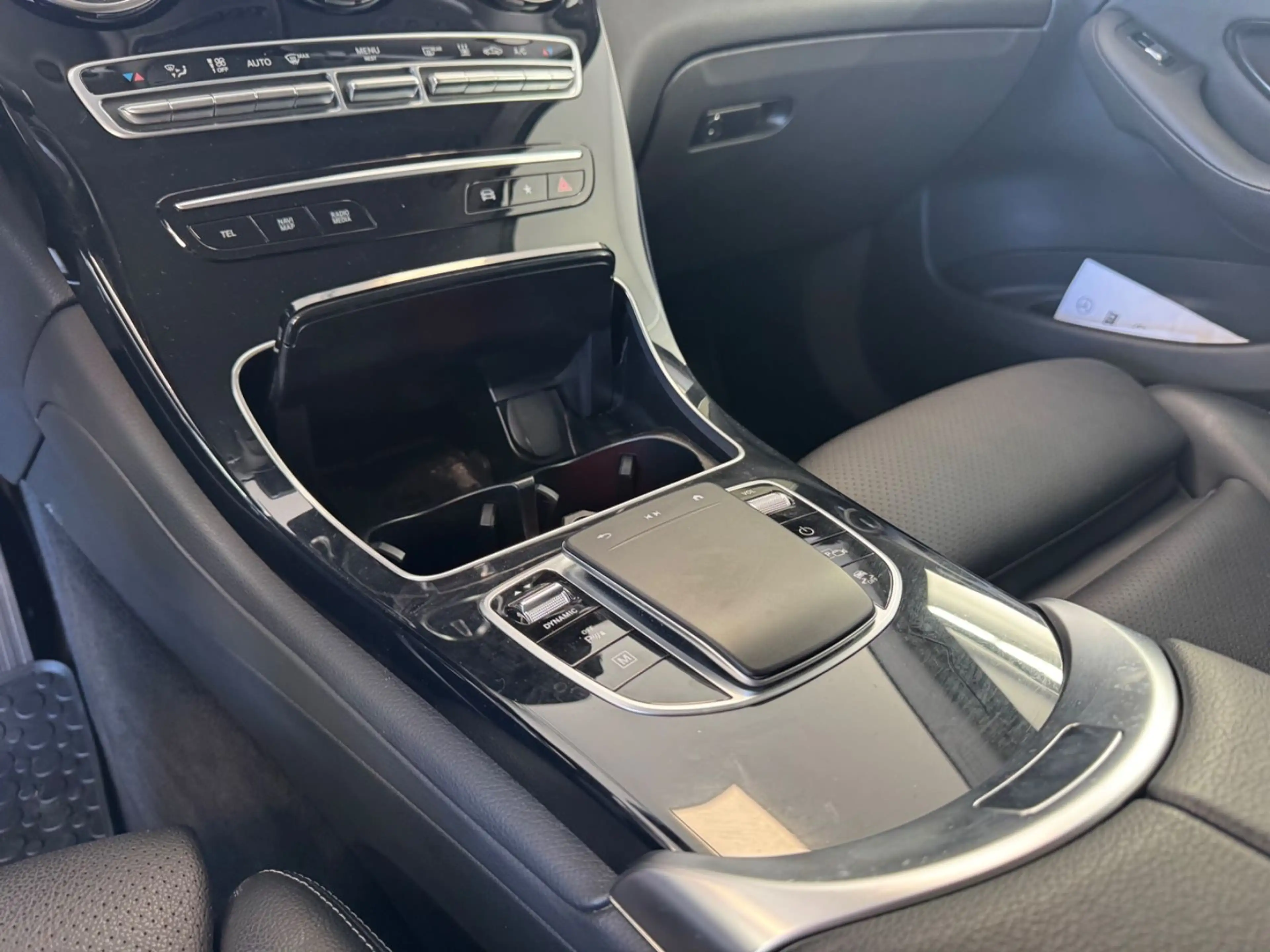 Mercedes-Benz GLC 300 de 4Matic*Memory*SHZ*LED*El.Klappe* — photo 15