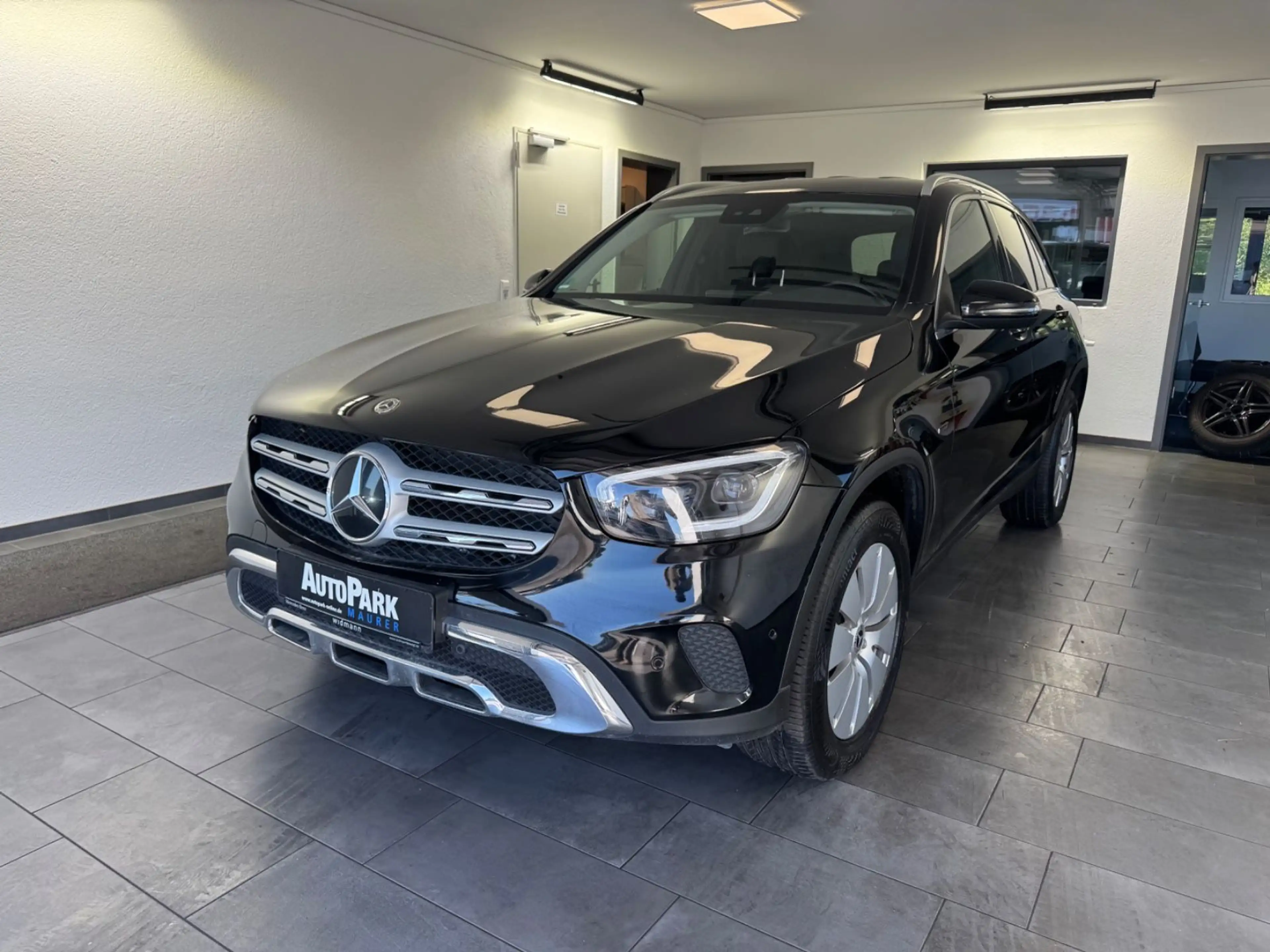 Mercedes-Benz GLC 300 de 4Matic*Memory*SHZ*LED*El.Klappe* — photo 2