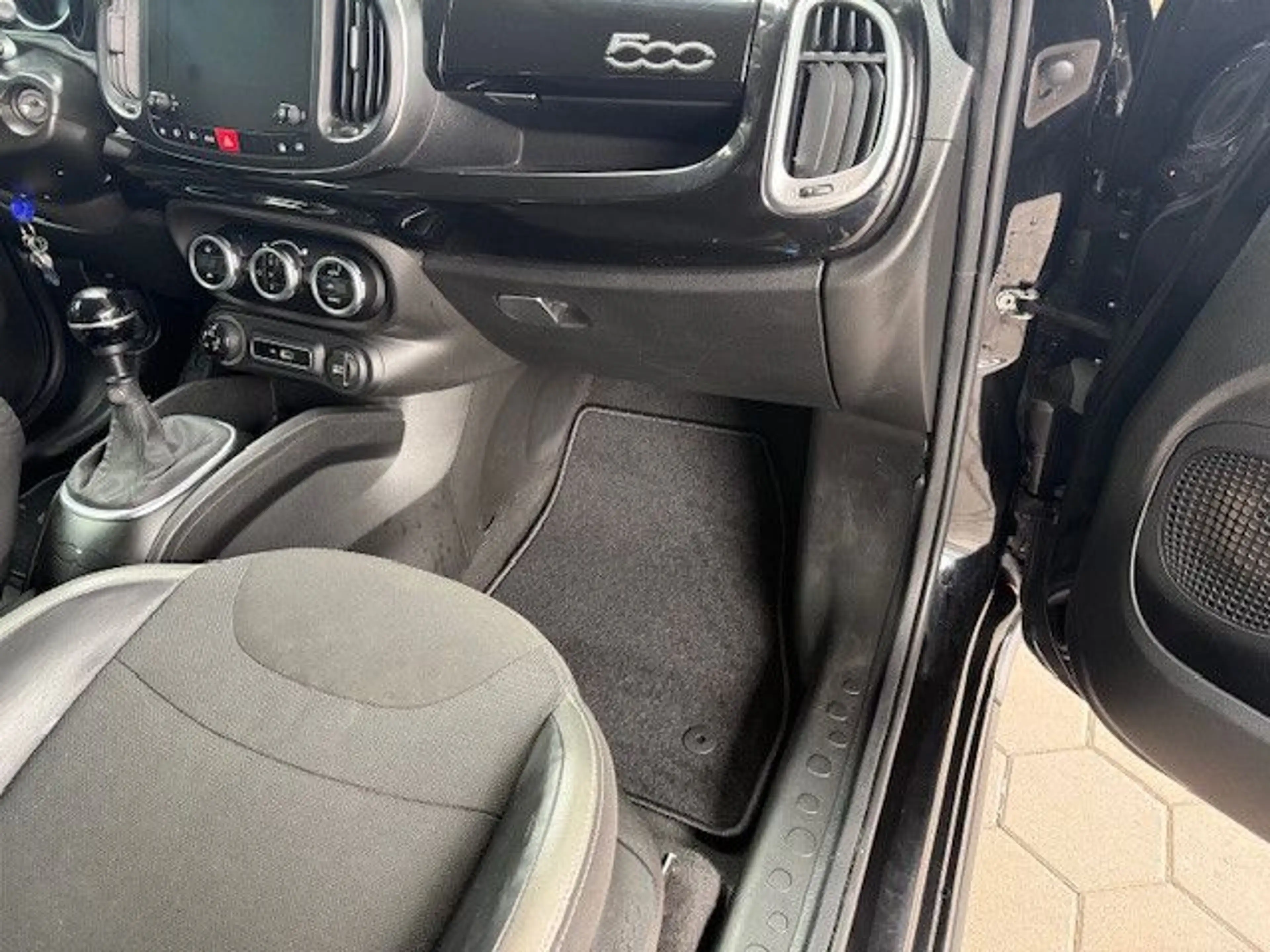 Fiat 500L Sport — photo 9
