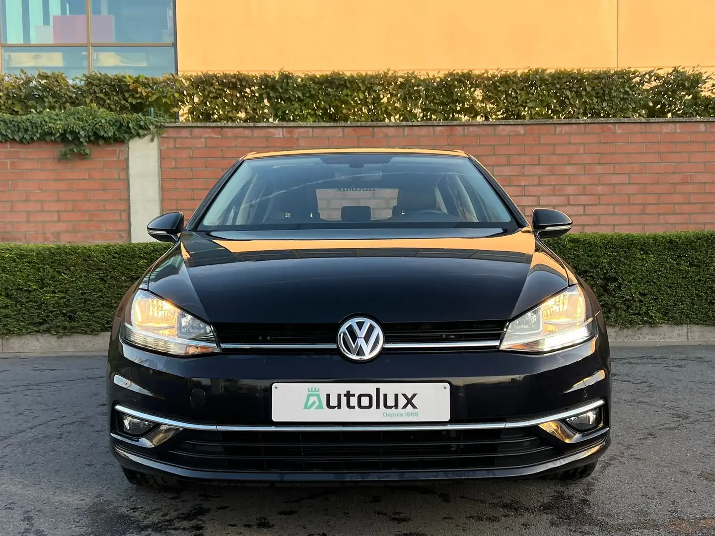 Volkswagen Golf 86.000 KM - CAR PLAY - 2020 Zwart - 2