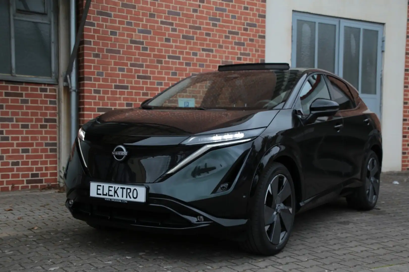 NISSAN Ariya
