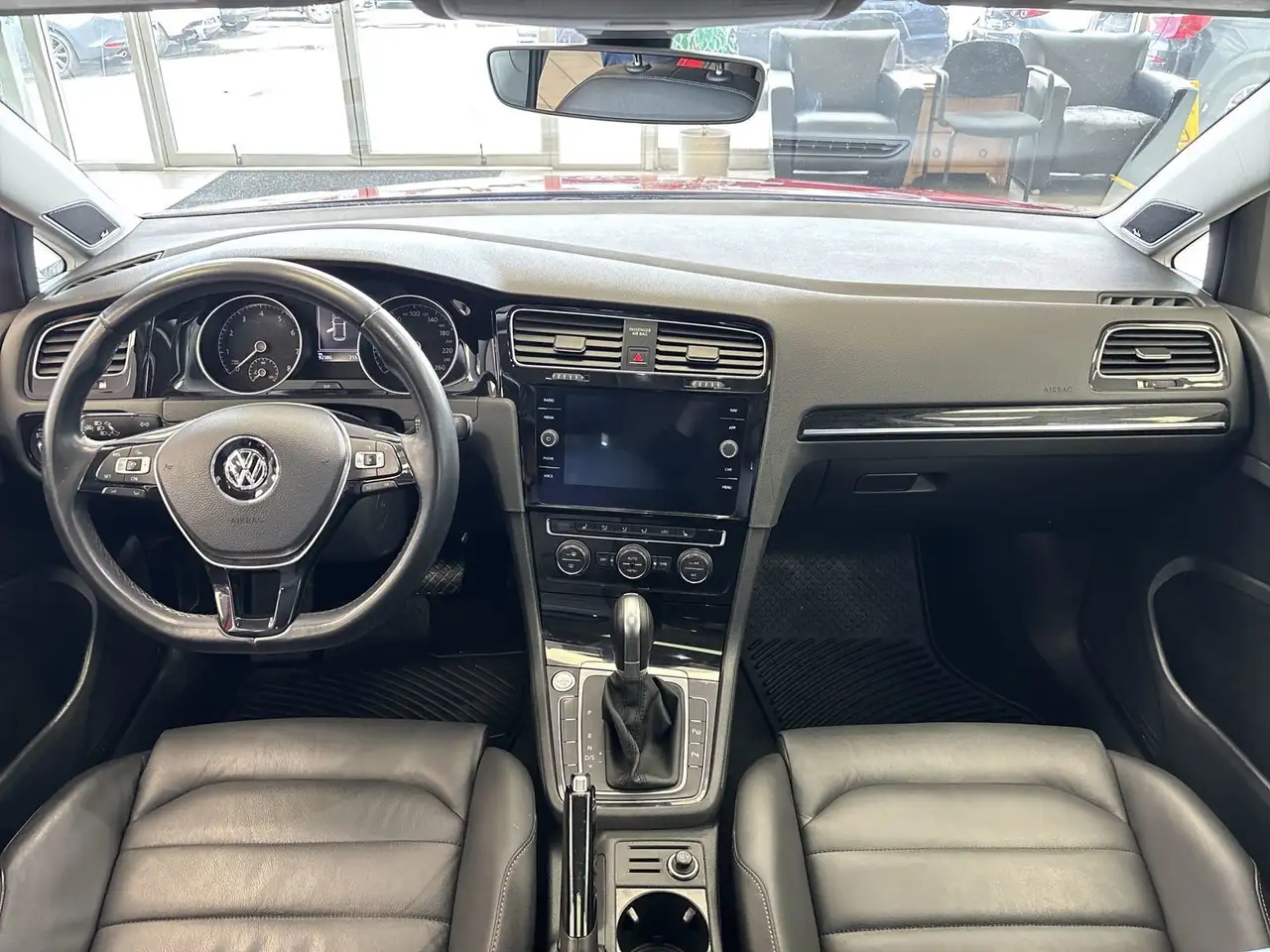 Volkswagen Golf photo Volkswagen Golf