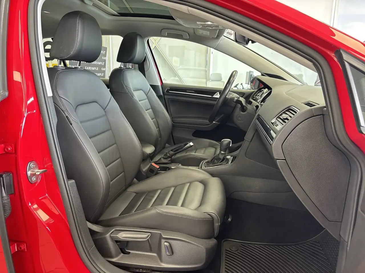 Volkswagen Golf photo Volkswagen Golf