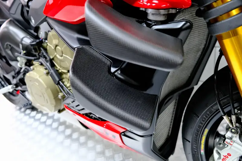 Ducati Streetfighter - foto 6