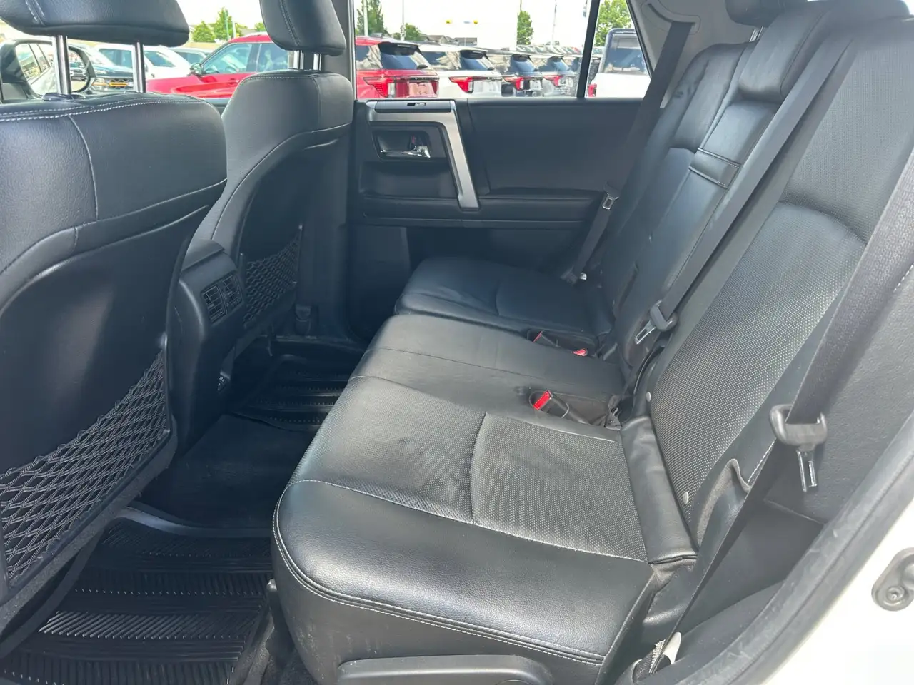 Toyota 4-Runner снимка Toyota 4-Runner