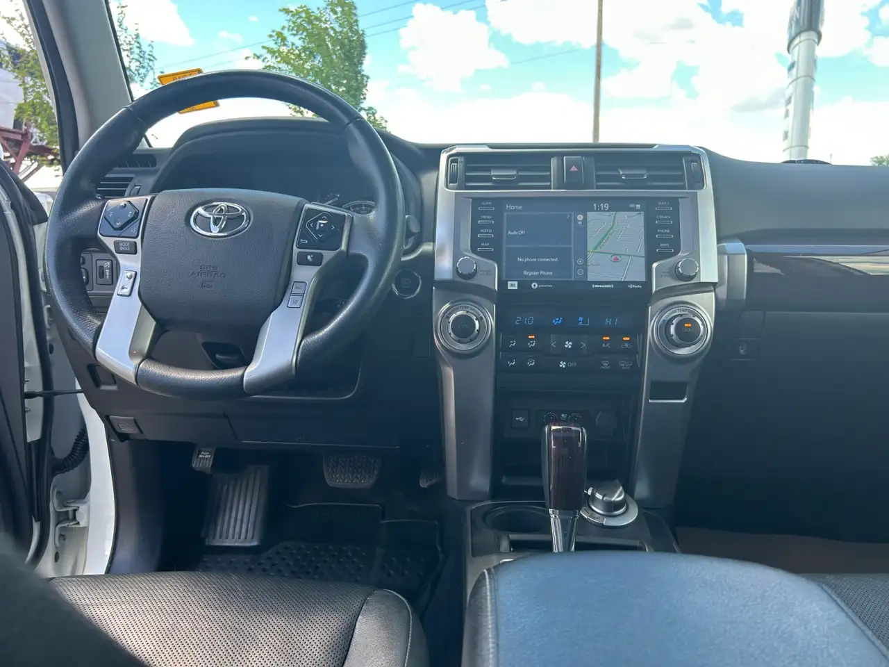 Toyota 4-Runner снимка Toyota 4-Runner