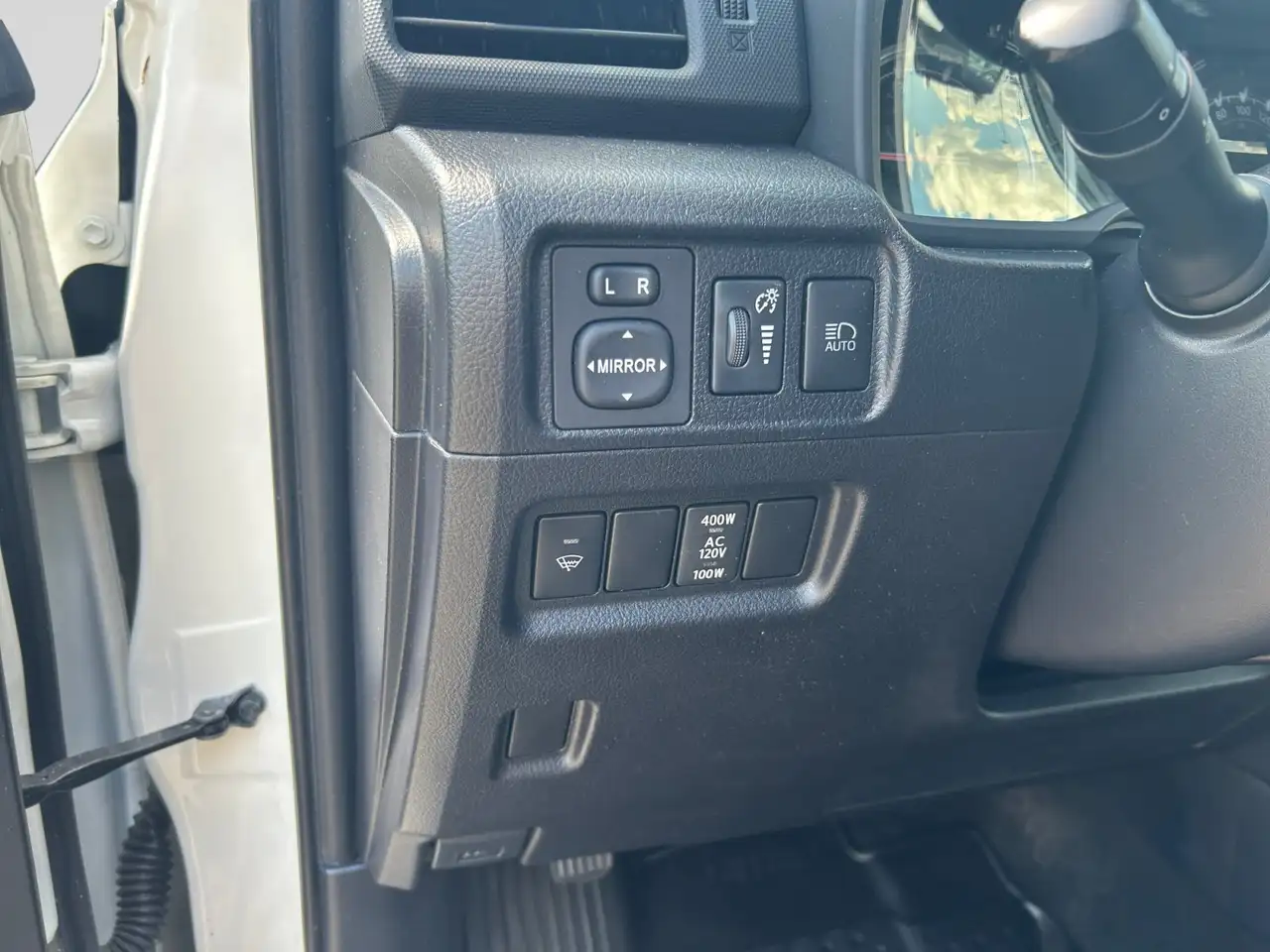 Toyota 4-Runner снимка Toyota 4-Runner
