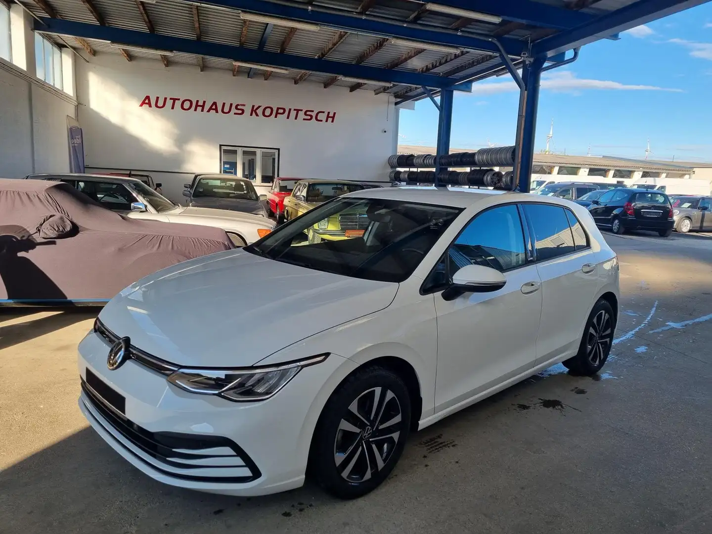 Volkswagen Golf Golf 8 1,0 TSi United - Neuwertig! Wit - 1