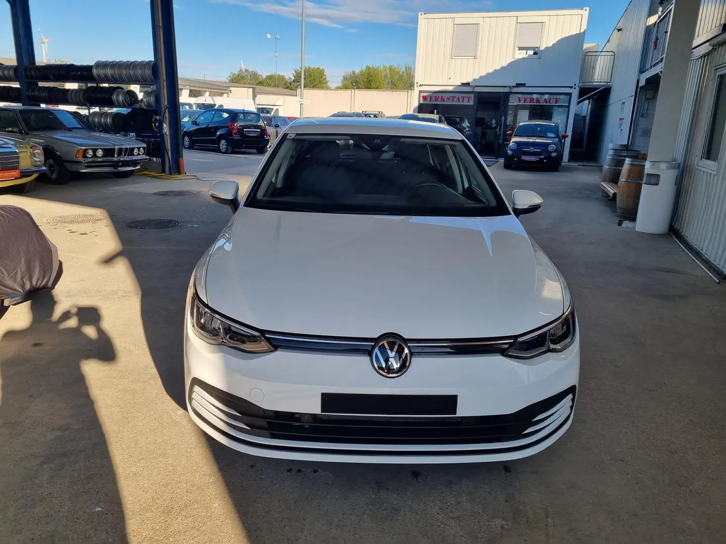 Volkswagen Golf Golf 8 1,0 TSi United - Neuwertig! Wit - 2