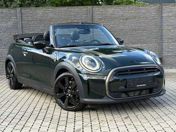 1.5i Automaat Resolute Edition "Leder Yours/Navigatie"