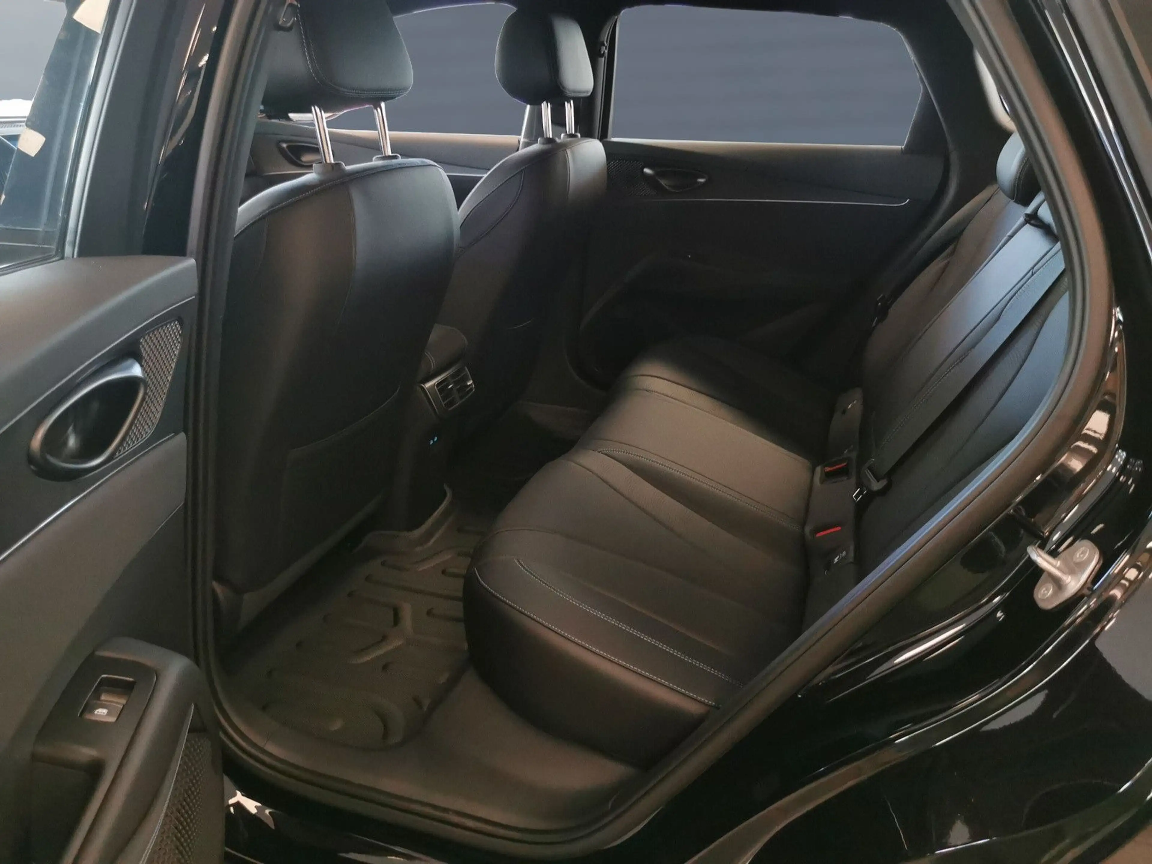 BYD Seal Seal 6 Touring  DM-i Boost Navi LED — photo 11