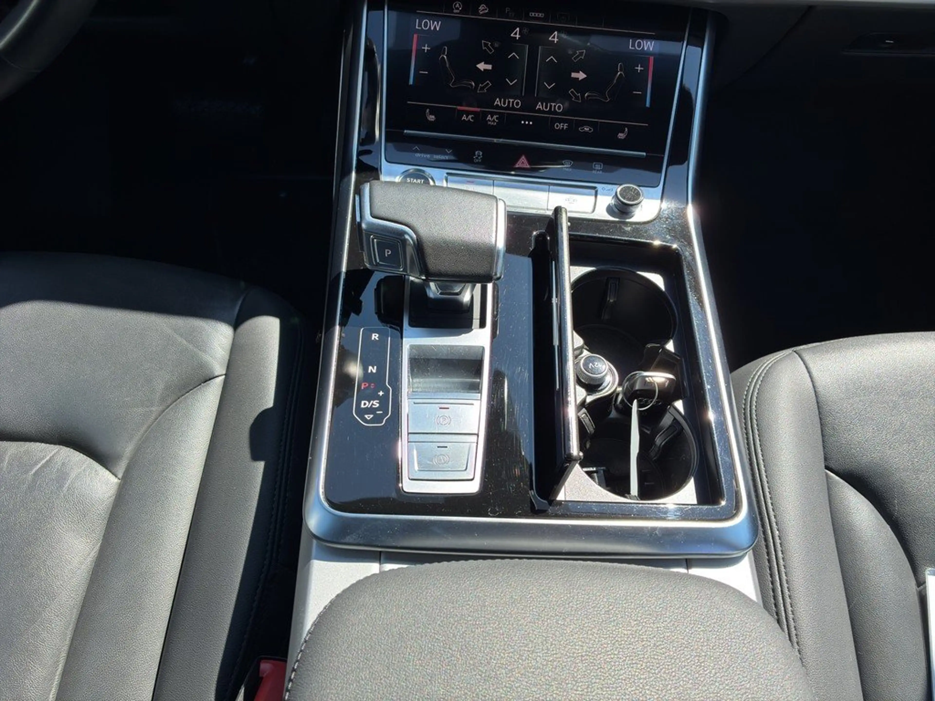 Audi Q7 50 TDI qu. Matrix ACC Kamera AHK Pano Navi — photo 14
