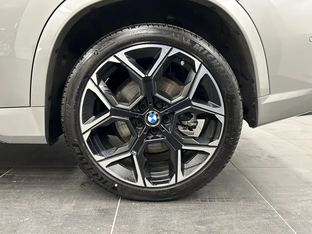 BMW X1 M35i xDrive M Sportpaket Pro Pano. AHK DAB LED Kom 6
