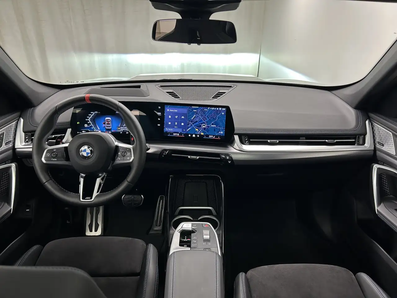 BMW X1 M35i xDrive M Sportpaket Pro Pano. AHK DAB LED Kom 5