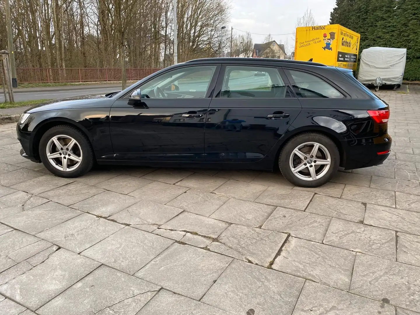 Audi A4 1.4 TFSI S Tronic LED Navi PDC Schwarz - 2