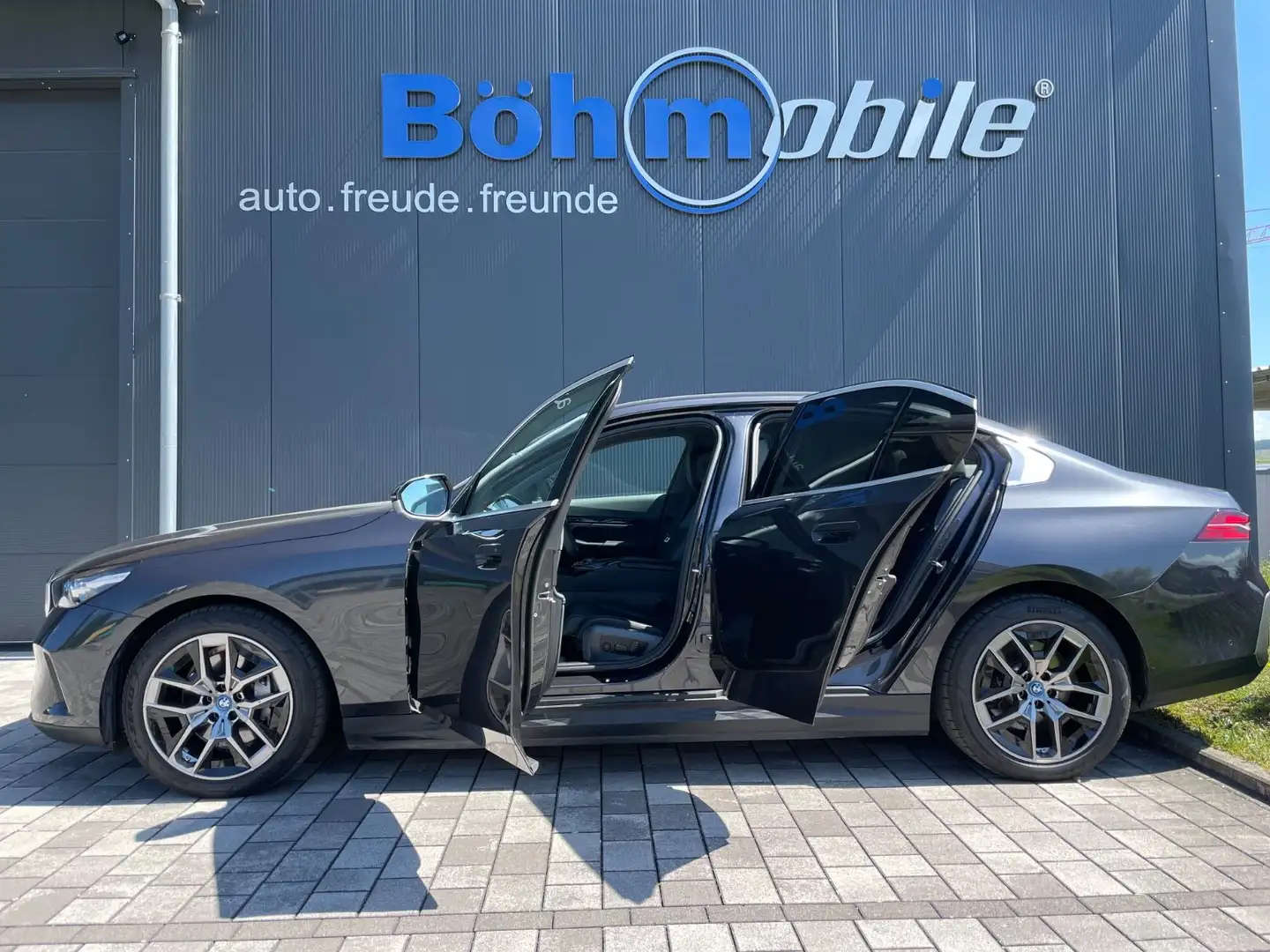 BMW i5 eDrive40/AC Professional/HUD/Travel/IonicGlow Szürke - 2