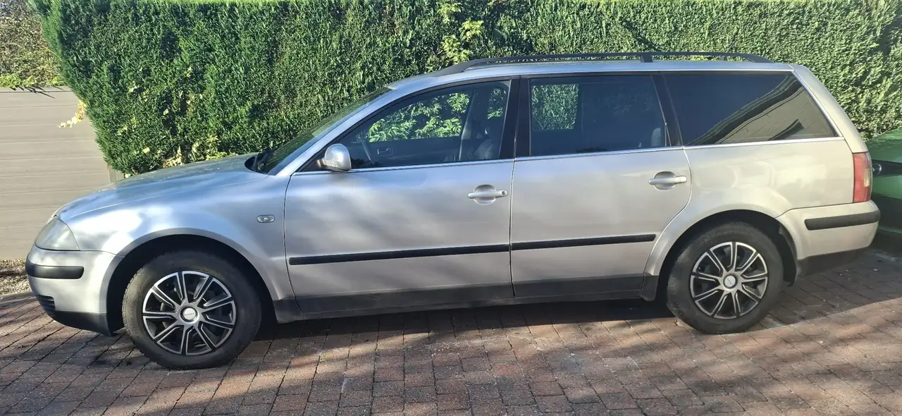 Volkswagen Passat 1.9 TDI - 130 Confort, foto 6
