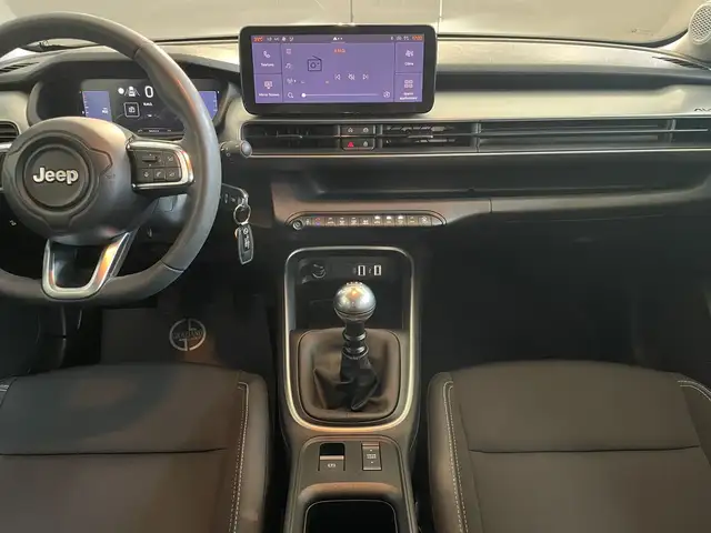Jeep Avenger view 10