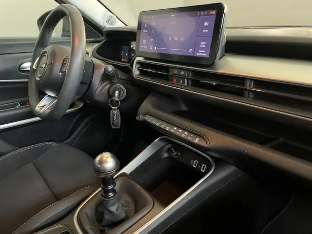 Jeep Avenger view 11