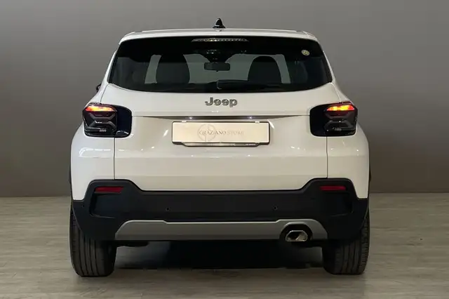 Jeep Avenger view 6
