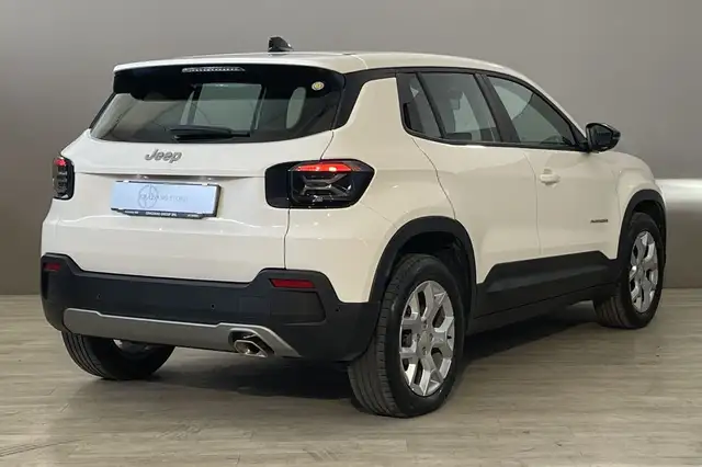 Jeep Avenger view 7